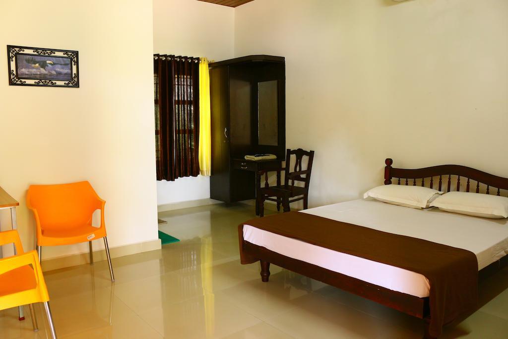 Baywatch Beach Resort Alappuzha Номер фото