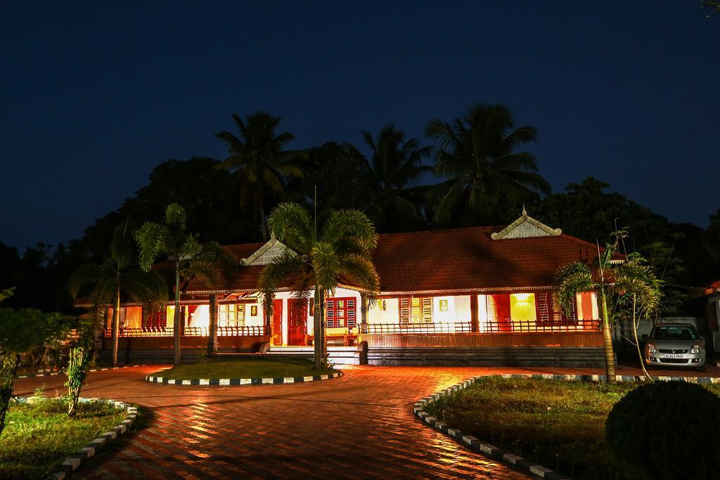 Baywatch Beach Resort Alappuzha Экстерьер фото