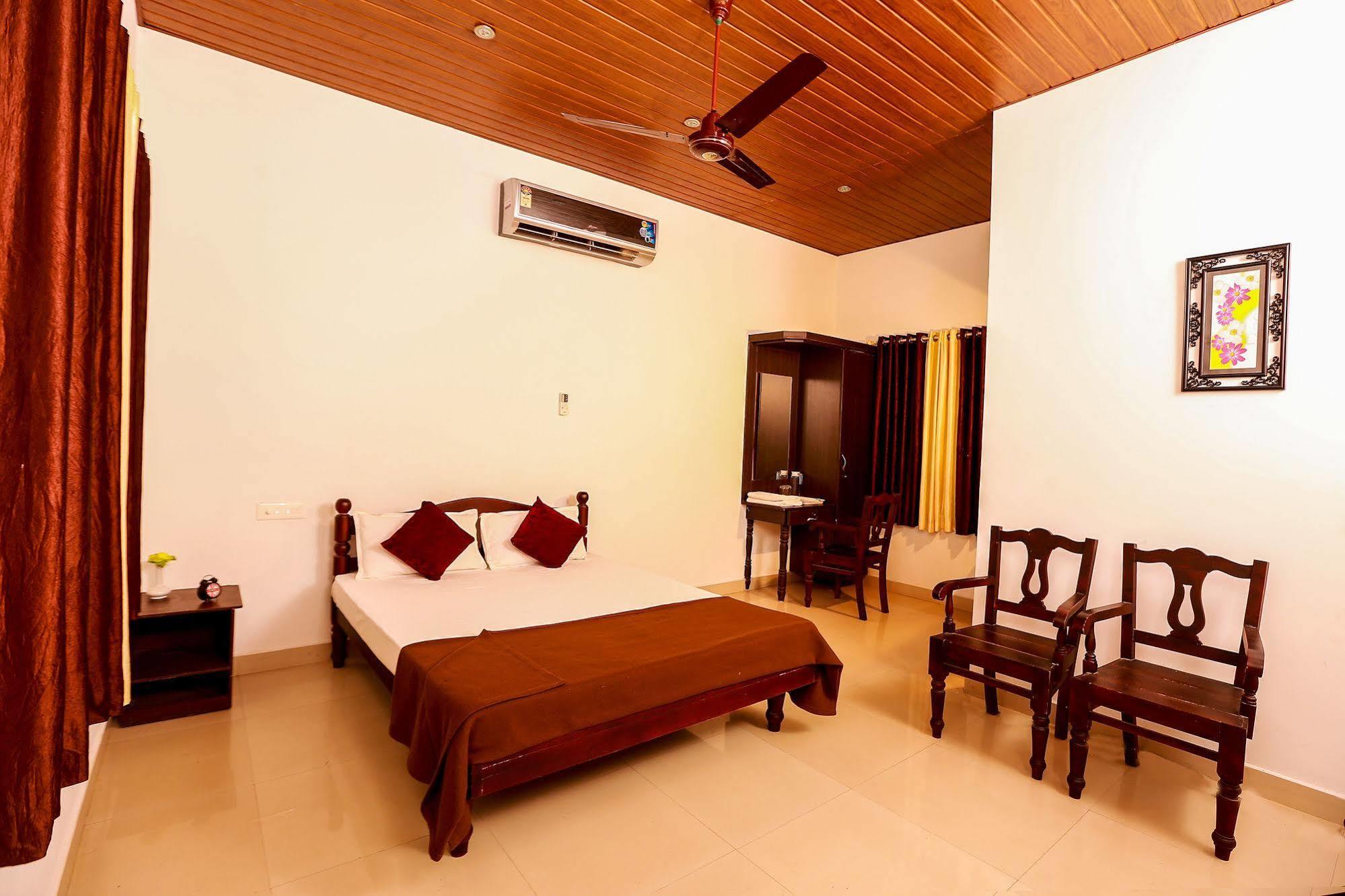 Baywatch Beach Resort Alappuzha Экстерьер фото